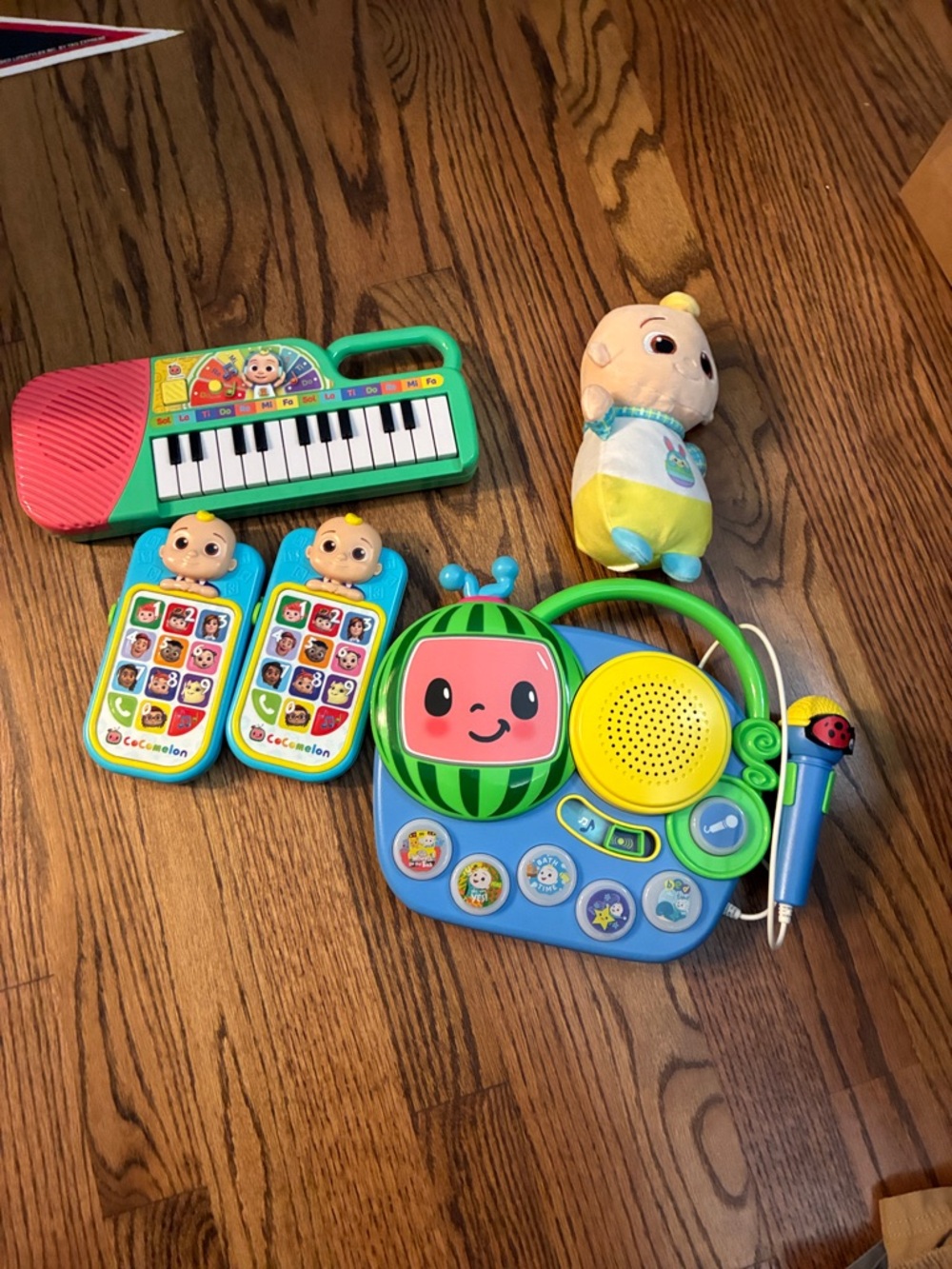 Cocomelon Kids Musical & Phone Learning Lot Play-set Plush